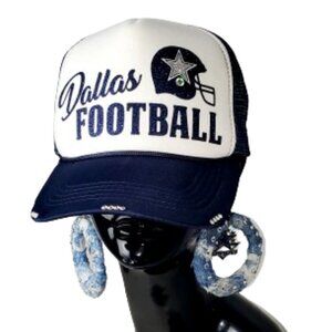 Dallas Football Navy & Wht Cap with Mesh Backing Shiny Lettering & Swrk Crystals